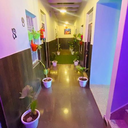 Ram Paying Guest House & Hostel Near By Krishna Janmabhoomi Mathura Dış mekan fotoğraf