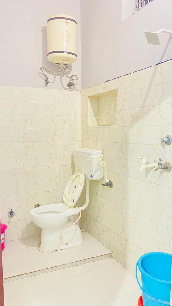 Ram Paying Guest House & Hostel Near By Krishna Janmabhoomi Mathura Dış mekan fotoğraf