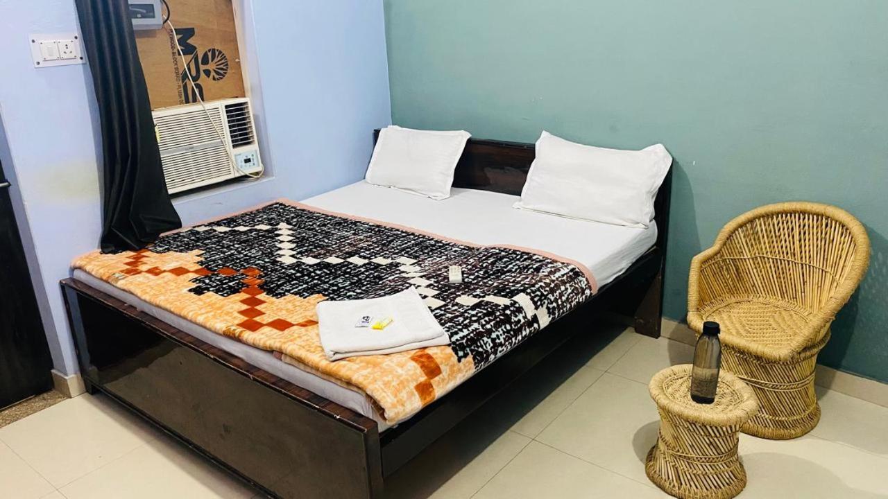 Ram Paying Guest House & Hostel Near By Krishna Janmabhoomi Mathura Dış mekan fotoğraf